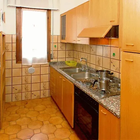 Apartment 3 Flat With Wi-fi And Private Patio In A Area Of Lignano Sabbiadoro